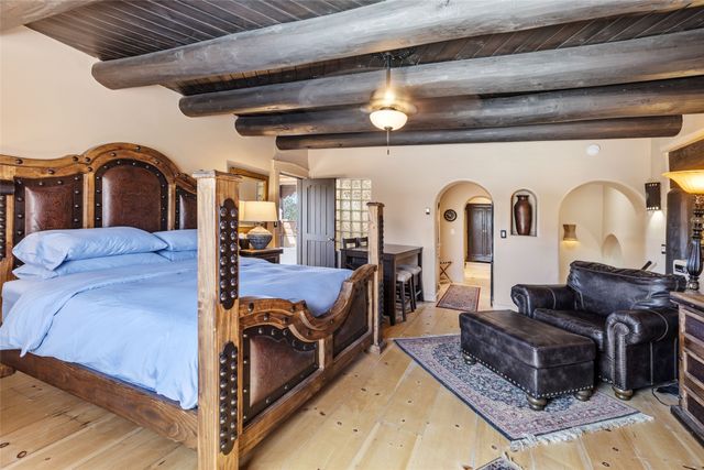 1327 Old Pecos Trail, Santa Fe, NM 87505