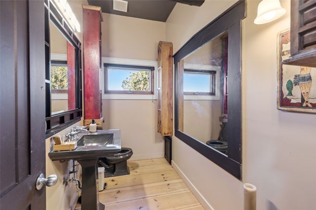 1327 Old Pecos Trail, Santa Fe, NM 87505