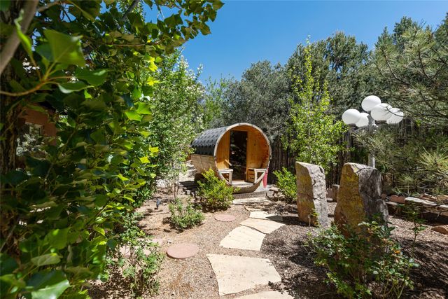 1327 Old Pecos Trail, Santa Fe, NM 87505