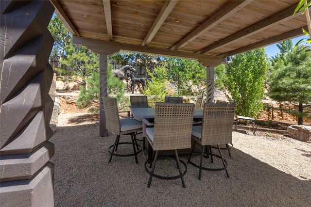 1327 Old Pecos Trail, Santa Fe, NM 87505