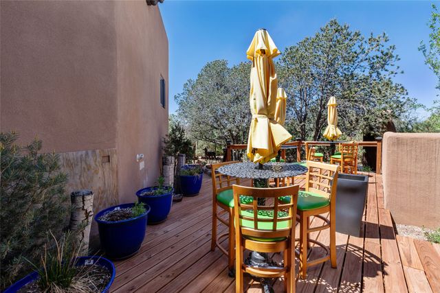 1327 Old Pecos Trail, Santa Fe, NM 87505