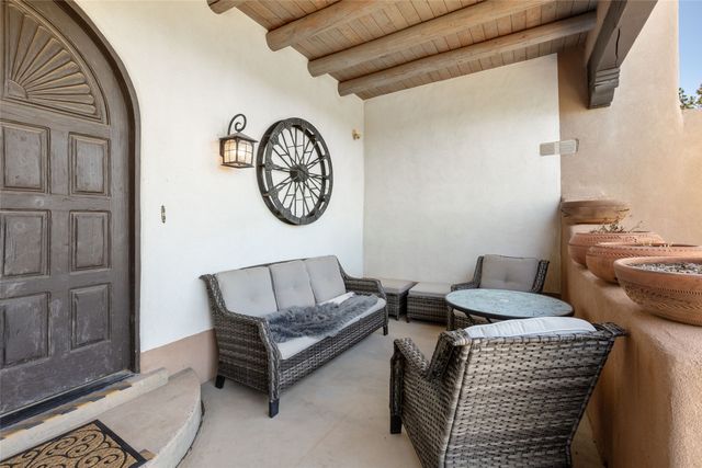 1327 Old Pecos Trail, Santa Fe, NM 87505