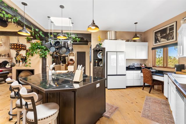 1327 Old Pecos Trail, Santa Fe, NM 87505