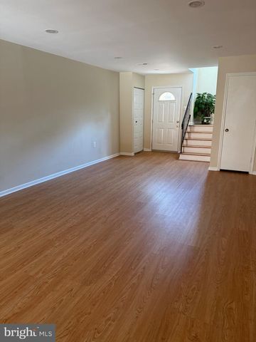 2 LAFAYETTE LN, Cherry Hill, NJ 08003