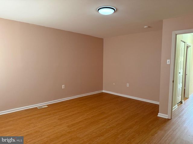 2 LAFAYETTE LN, Cherry Hill, NJ 08003