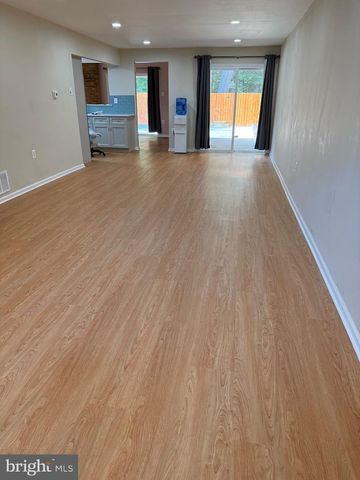 2 LAFAYETTE LN, Cherry Hill, NJ 08003