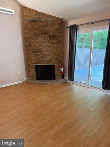 2 LAFAYETTE LN, Cherry Hill, NJ 08003