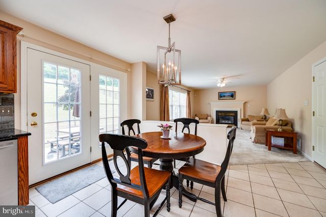 389 EAGLEVIEW DR, Mohrsville, PA 19541