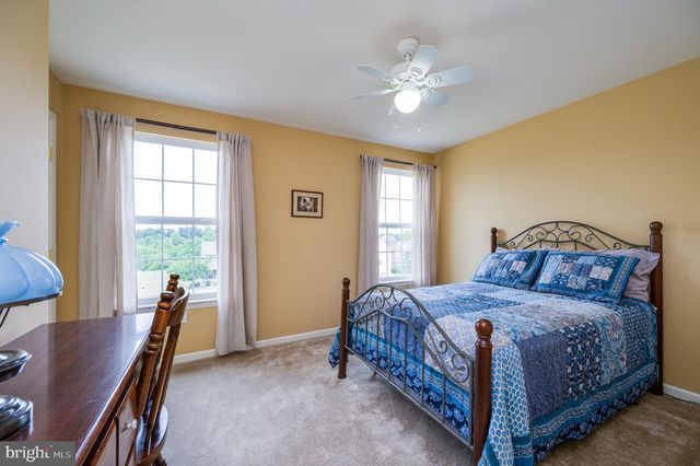 389 EAGLEVIEW DR, Mohrsville, PA 19541