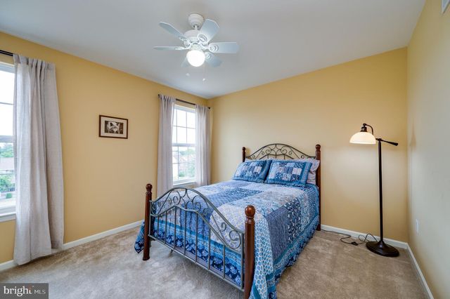 389 EAGLEVIEW DR, Mohrsville, PA 19541