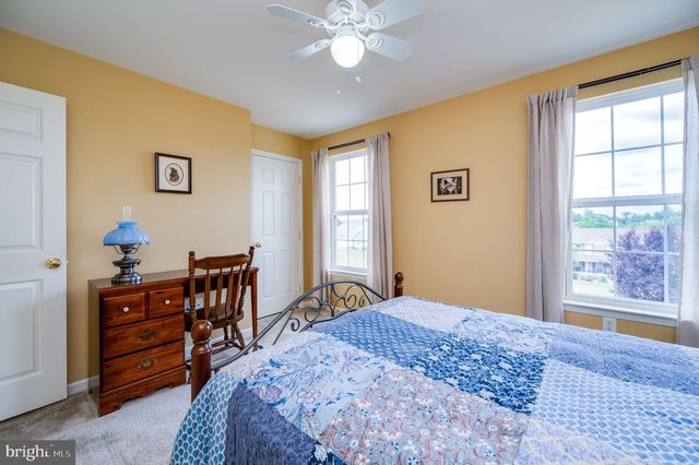 389 EAGLEVIEW DR, Mohrsville, PA 19541