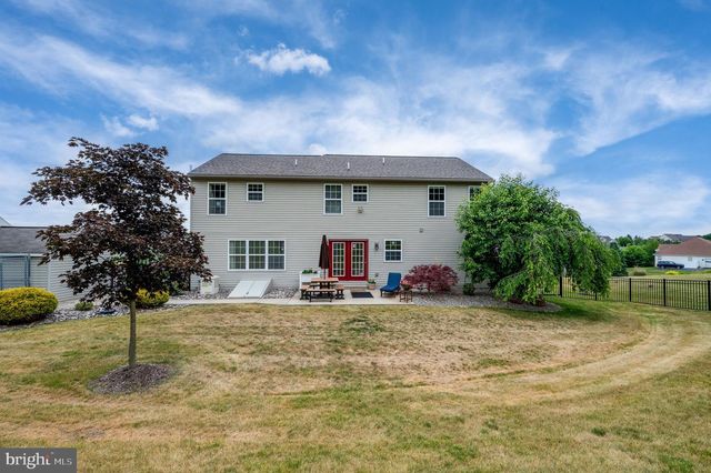 389 EAGLEVIEW DR, Mohrsville, PA 19541
