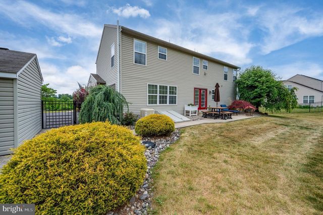 389 EAGLEVIEW DR, Mohrsville, PA 19541