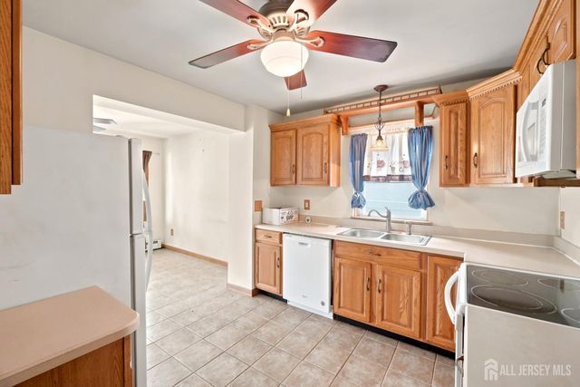 94 luther Avenue, Perth Amboy, NJ 08861