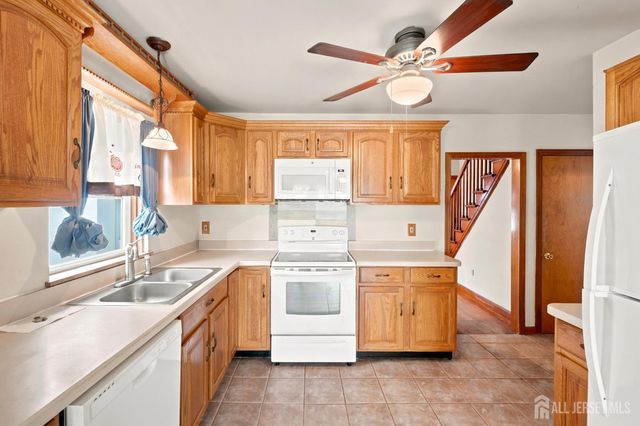 94 luther Avenue, Perth Amboy, NJ 08861