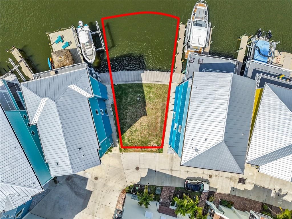 Image 24 of property listing at 5838 Shell Cove DR, Cape Coral, FL 33914