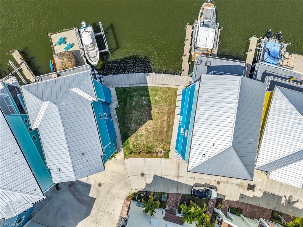 Image 27 of property listing at 5838 Shell Cove DR, Cape Coral, FL 33914