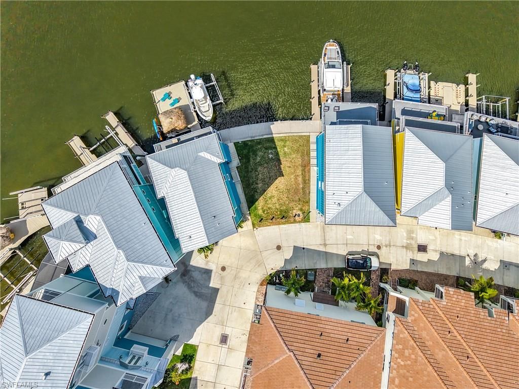 Image 28 of property listing at 5838 Shell Cove DR, Cape Coral, FL 33914