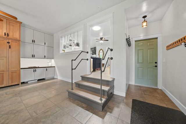 2988 Spring Hill Dr, San Andreas, CA 95249