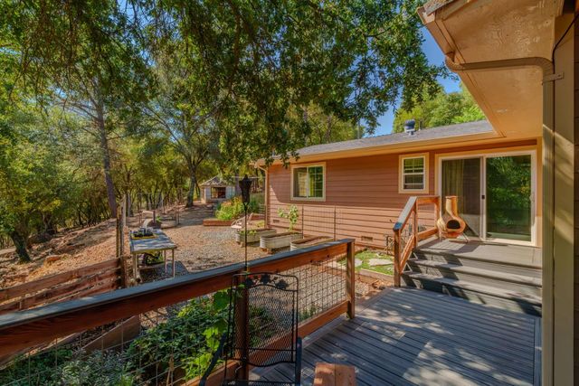 2988 Spring Hill Dr, San Andreas, CA 95249