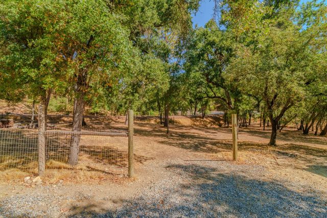 2988 Spring Hill Dr, San Andreas, CA 95249