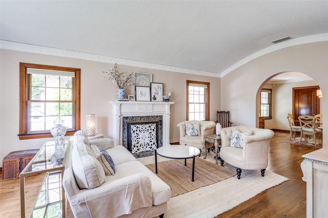 6933 Westlake Avenue, Dallas, TX 75214