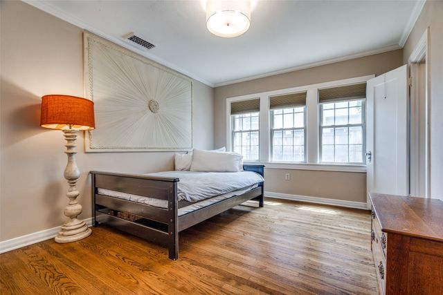 6933 Westlake Avenue, Dallas, TX 75214