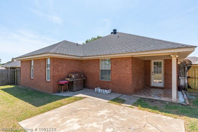 6305 Parkfront Drive, Fort Smith, AR 72916