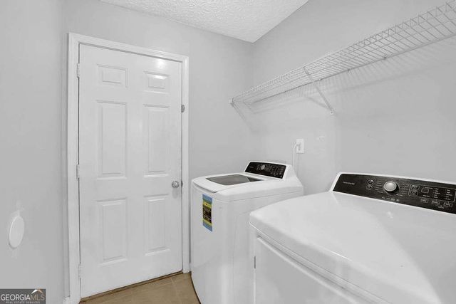 8011 Huntcliff Road, Woodstock, GA 30189
