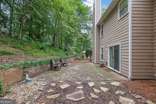8011 Huntcliff Road, Woodstock, GA 30189