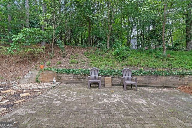 8011 Huntcliff Road, Woodstock, GA 30189