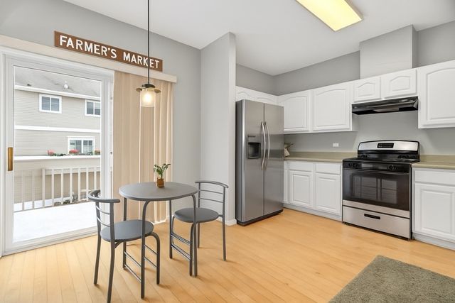 2310 Twilight Drive, Aurora, IL 60503