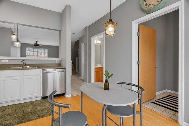 2310 Twilight Drive, Aurora, IL 60503