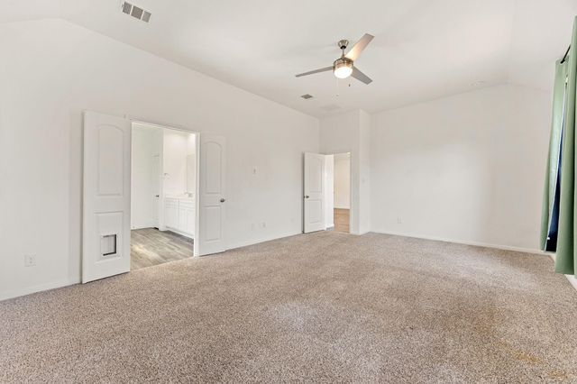 907 Youth Water Road, Montgomery, TX 77316