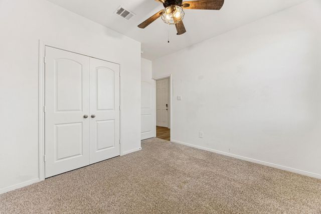 907 Youth Water Road, Montgomery, TX 77316