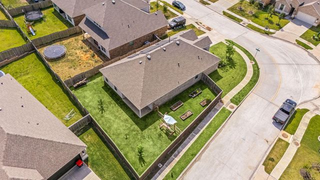 907 Youth Water Road, Montgomery, TX 77316