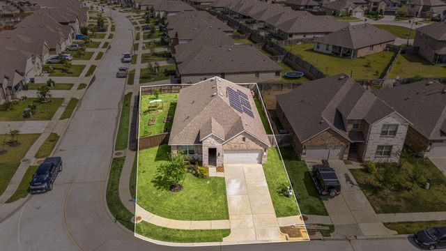 907 Youth Water Road, Montgomery, TX 77316