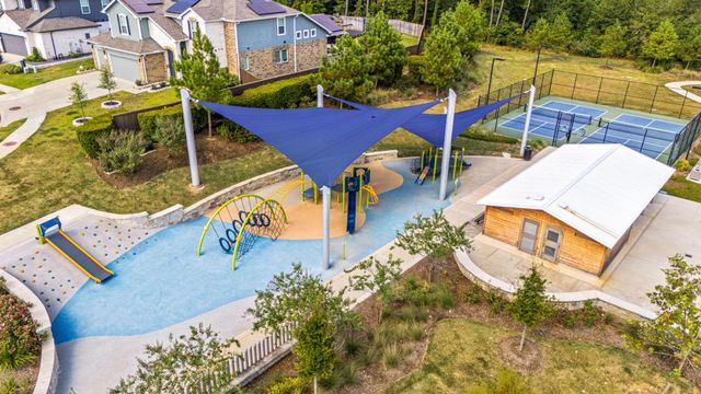 907 Youth Water Road, Montgomery, TX 77316