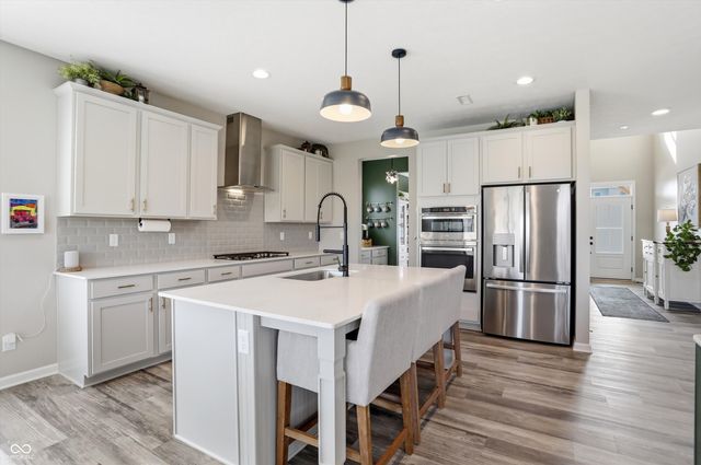 10702 Oak Bend Boulevard, Indianapolis, IN 46239