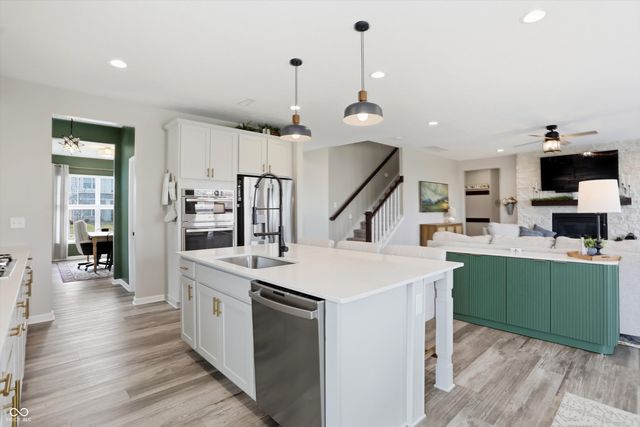 10702 Oak Bend Boulevard, Indianapolis, IN 46239