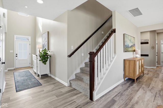 10702 Oak Bend Boulevard, Indianapolis, IN 46239