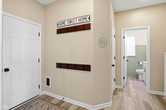 10702 Oak Bend Boulevard, Indianapolis, IN 46239