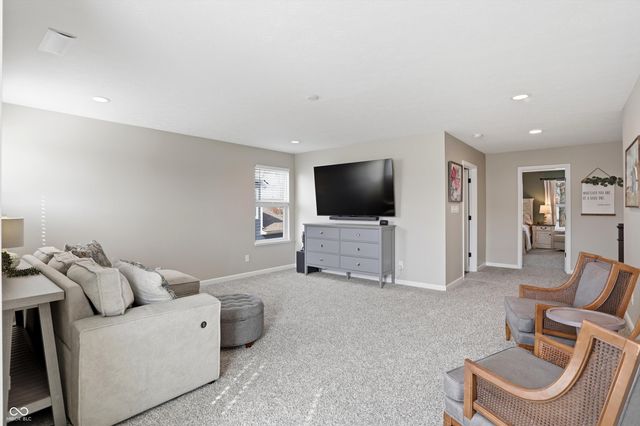 10702 Oak Bend Boulevard, Indianapolis, IN 46239