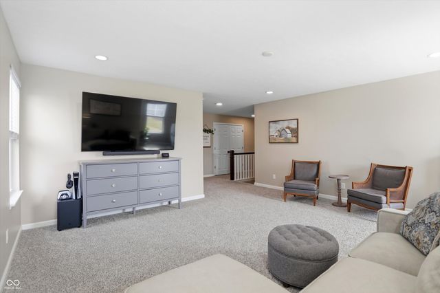 10702 Oak Bend Boulevard, Indianapolis, IN 46239