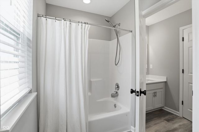 10702 Oak Bend Boulevard, Indianapolis, IN 46239