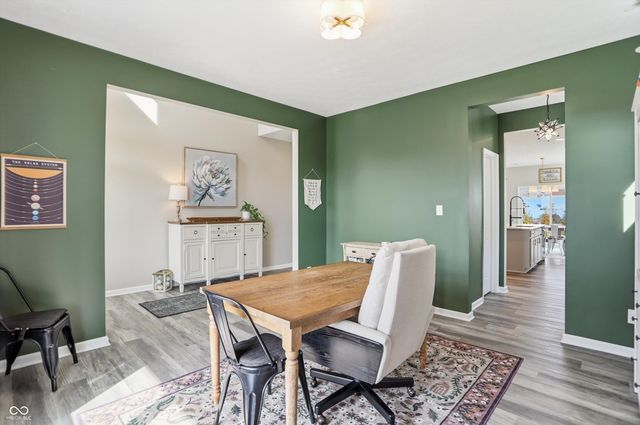 10702 Oak Bend Boulevard, Indianapolis, IN 46239