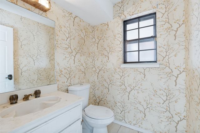 6533 Lake Side Circle, North Richland Hills, TX 76180