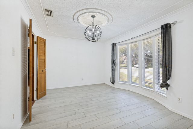 6533 Lake Side Circle, North Richland Hills, TX 76180