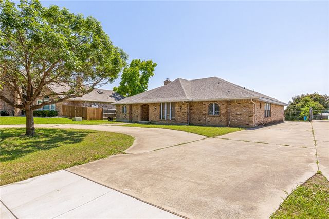 6533 Lake Side Circle, North Richland Hills, TX 76180