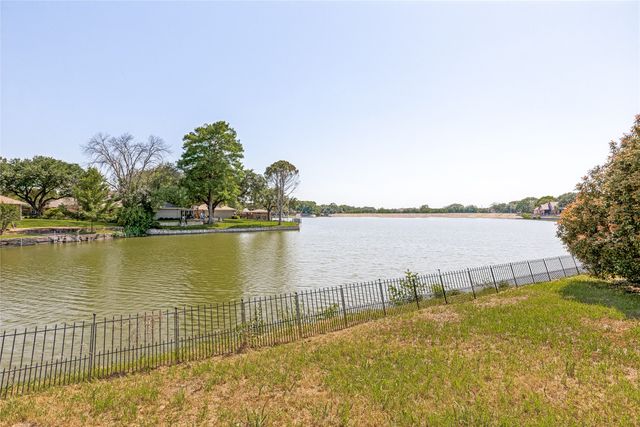 6533 Lake Side Circle, North Richland Hills, TX 76180